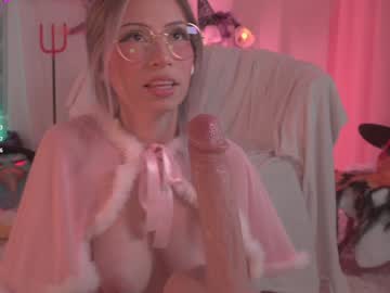 webcam girl soficb live cam image #10796390