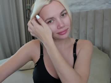 webcam girl dontbeshybaby live cam image #381788