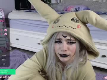 webcam girl crimsonkitten live cam image #8864093