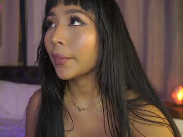 webcam girl pocahontas000 live cam image #11175854