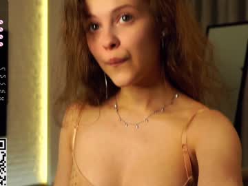 webcam girl a_whole_eternity live cam image #8839924