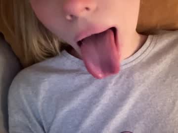 webcam girl sonyaplush live cam image #5255779