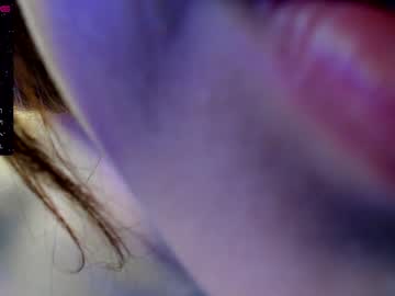 webcam girl angella_kleee live cam image #3032812