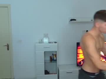 webcam man super_boys1 live cam image #7239545