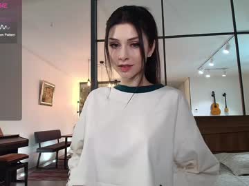 webcam girl milla_jo live cam image #12382281