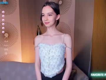 webcam girl happiness_call live cam image #5748364