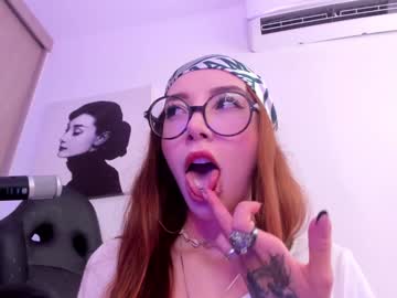 webcam girl thecosmicgirl live cam image #12080163