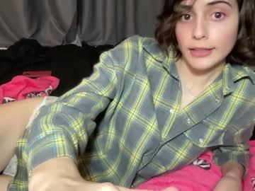 webcam girl wonderland_stia live cam image #8645124