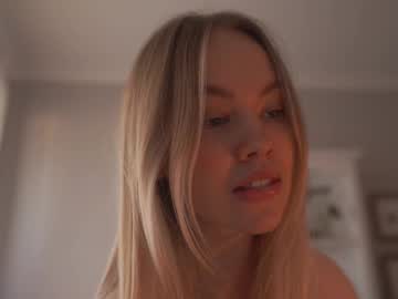 webcam girl bibi_it_is live cam image #12113928