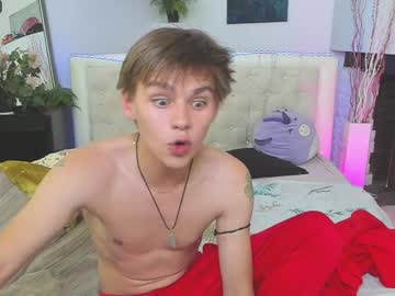 webcam man aristarkh_ live cam image #6811701