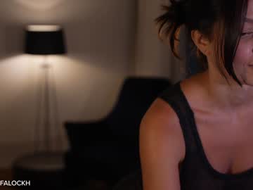 webcam girl tifalock_ live cam image #11017353