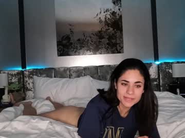 webcam couple ari_lovexo live cam image #8027813