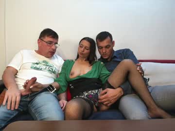 webcam couple julyaandraul live cam image #12733802