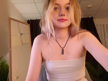 webcam girl just_mia_ live cam image #12796297