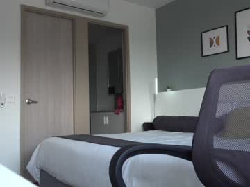 webcam girl beyllove_d live cam image #3130463