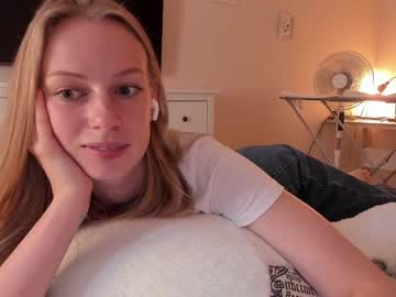 webcam girl magic_couple13 live cam image #10100994