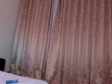 webcam girl l0ve_sh0w live cam image #8953368