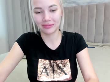 webcam girl dontbeshybaby live cam image #476870