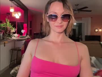 webcam girl kaileeshy live cam image #11743422