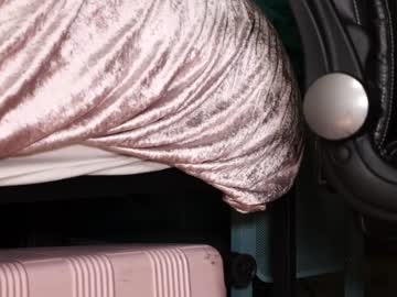 webcam girl oftenelle live cam image #3155473