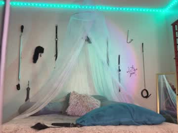 webcam couple jinxy_moans live cam image #8656895