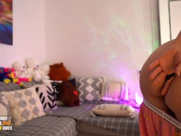 webcam girl sweety_rinushka_ live cam image #7699023