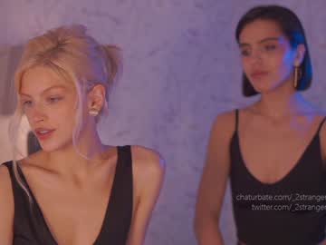 webcam girl _2strangers live cam image #3420400