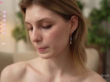 webcam girl refined_style live cam image #12545772