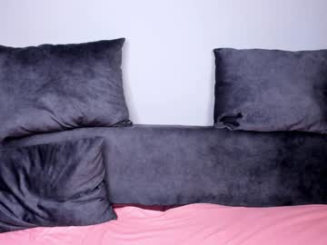 webcam girl ai_lyn live cam image #6873692