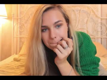 webcam girl nicolecatherine live cam image #4009742