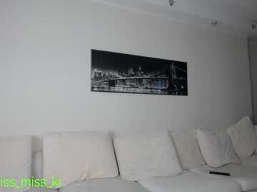 webcam girl sofia_flowers live cam image #4373111