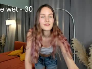 webcam girl clare_ff live cam image #12042170