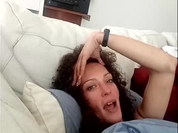 webcam girl milflucy live cam image #2095897
