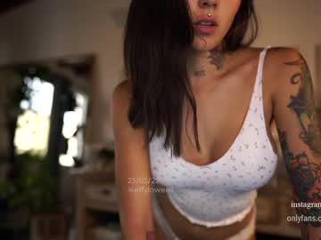 webcam girl effyloweell live cam image #2539797