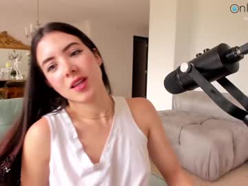 webcam girl soifiee live cam image #2107895