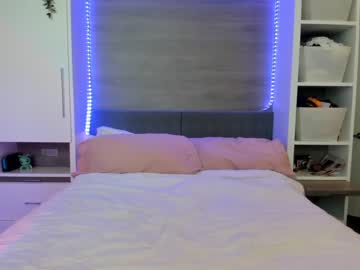 webcam girl zoey_jade live cam image #7614427
