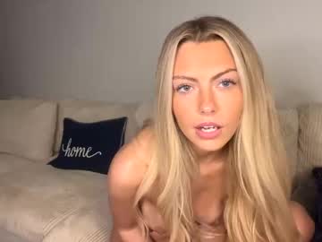 webcam girl badbrittxo live cam image #10877552
