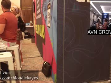 webcam girl blondiekayy live cam image #4664859