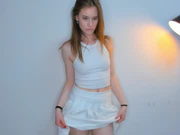 webcam girl merciabeer live cam image #9235825