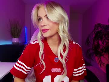 webcam girl oliviaowens live cam image #11810358