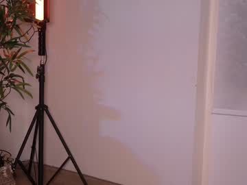 webcam girl lau__1 live cam image #8961546