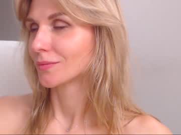 webcam girl lady_ada live cam image #824800