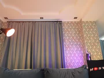 webcam girl aurora_the_ballerina live cam image #10764297