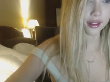 webcam girl bitter_moon live cam image #4341549
