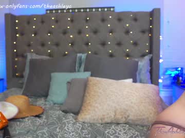 webcam girl theashleydaniels live cam image #3127337
