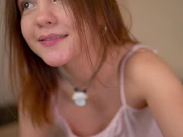 webcam girl tiny_miracle live cam image #11694262