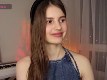 webcam girl fluffy_angel live cam image #9029194