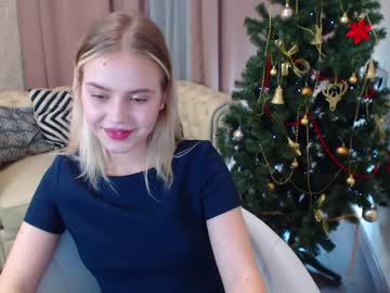 webcam girl avrora_bell live cam image #4625946