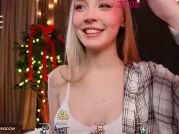 webcam girl lissa_meooow live cam image #11968569
