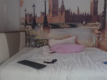 webcam girl hi_teika live cam image #2093905